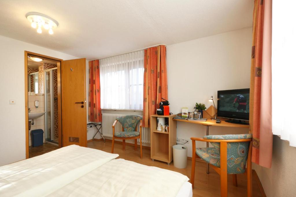 Hotel Pension Stern Bad Buchau Habitación foto
