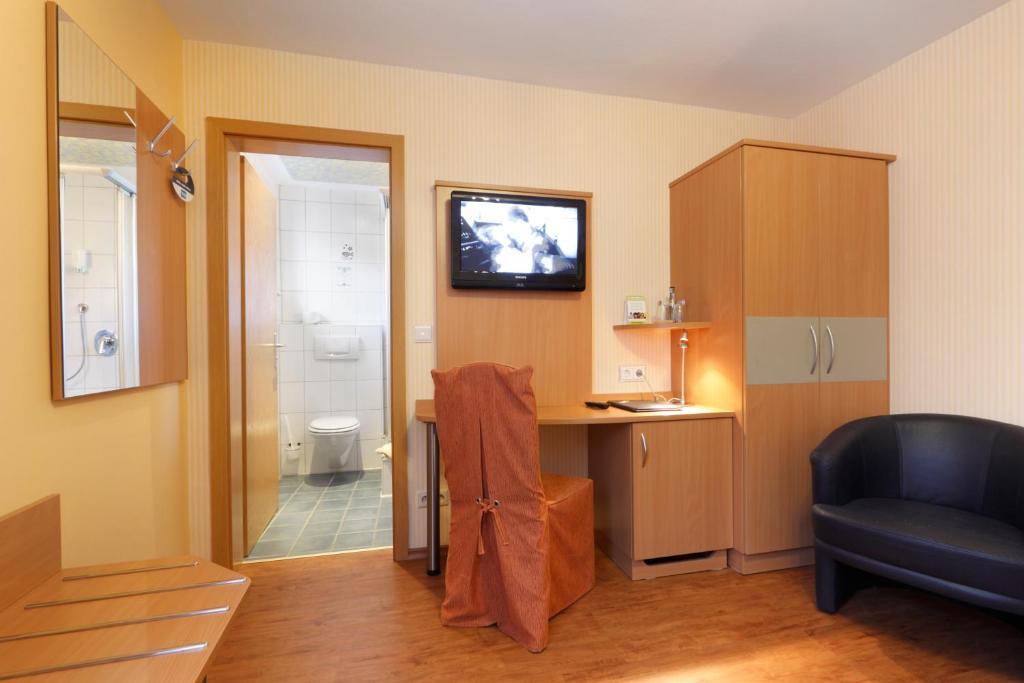 Hotel Pension Stern Bad Buchau Habitación foto