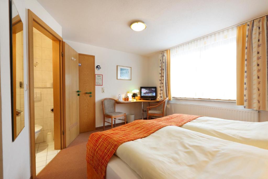 Hotel Pension Stern Bad Buchau Habitación foto